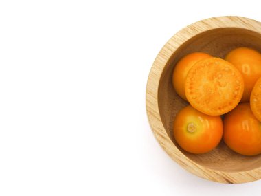 Taze cape goosebery, physalis, beyaz arka plan üzerinde