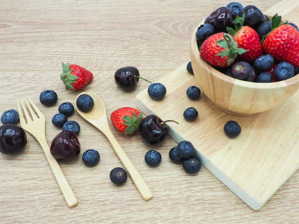Fresh Summer Fruits Cherry Strawberry Blueberry Wooden Bowl Isolated Wood — Stock Photo, Image