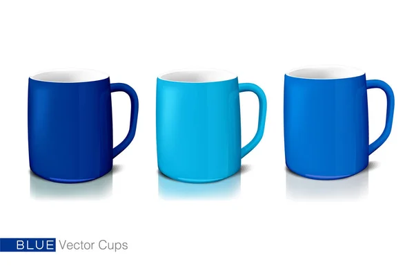 Çay ya da kahve için mavi bardak. İçmek için mutfak malzemeleri.