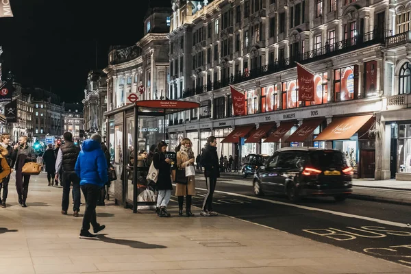 Londyn Wielka Brytania Stycznia 2017 Roku Ludzi Ruchu Regent Street — Zdjęcie stockowe