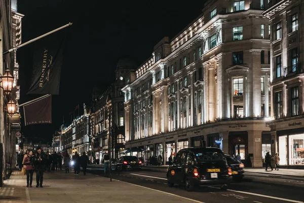 Londres Reino Unido Janeiro 2017 Pessoas Tráfego Regent Street Uma — Fotografia de Stock