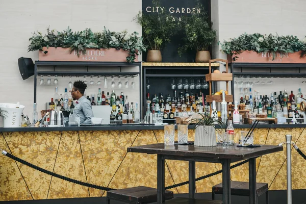 London Großbritannien Juni 2018 Blick Auf Eine City Garden Bar — Stockfoto