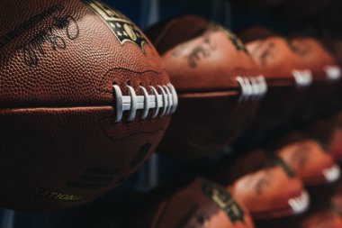Satır kez Squar durumumda Nfl Amerikan futbol topları