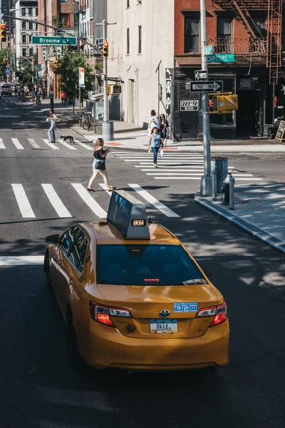 Nova York Eua Maio 2018 Táxi Amarelo Rua Nova York — Fotografia de Stock