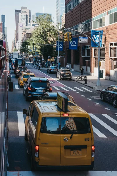 New York États Unis Mai 2018 Taxi Jaune Dans Rue — Photo