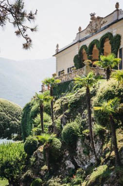 Lenno, İtalya - 08 Temmuz 2017: Villa del Balbianello, Como Gölü'nün görünümünü. Villa ayar olarak Star Wars da dahil olmak üzere birçok önemli filmler için kullanıldı: Episode II ve James Bond 007 Casino Royale.