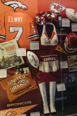 New York, Amerika Birleşik Devletleri - 28 Mayıs 2018: Nfl Hatıra Nfl birleştirerek interaktif oyunlar ve 4 d tiyatro deneyimi Times Square, New York, bir ilk-in-onun-tür canlı aksiyon çekim sergilenen.