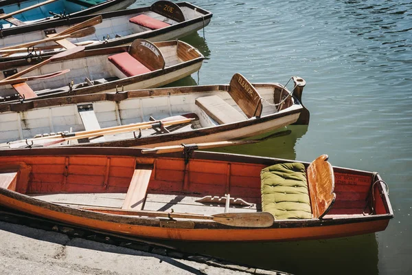 London August 2018 Richmond Bridge Boat Hire Wooden Boats Moored — Stock Photo, Image