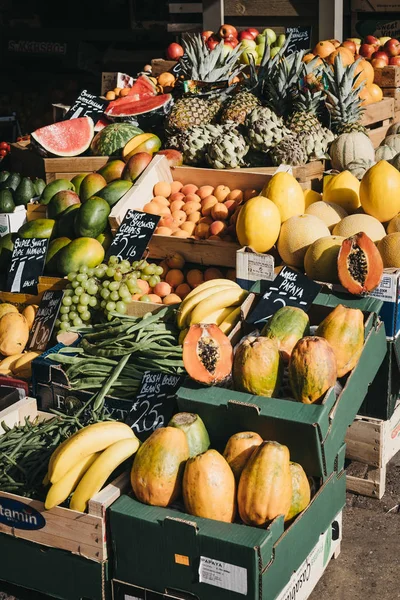 London Verenigd Koninkrijk Augustus 2018 Vers Fruit Koop Bij Een — Stockfoto