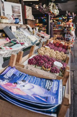 Covent Garden Market, Londra, U satışa esnaf el yapımı sabun