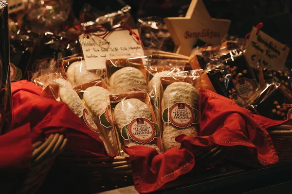 Wien Österreich November 2018 Traditioneller Lebkuchen Der Weihnachtswelt Rathausplatz Traditioneller — Stockfoto