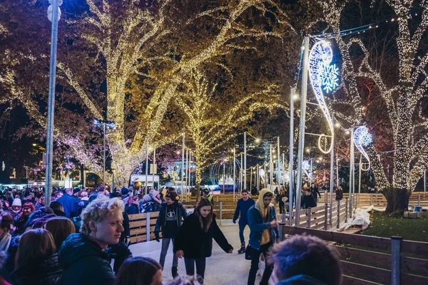 Vienna Austria November 2018 People Ice Skating Christmas World Rathausplatz — Stock Photo, Image