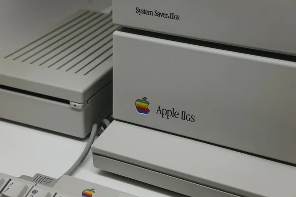 Prag Tjeckien Augusti 2018 Macintosh Apple Iigs Dator Displayen Inne — Stockfoto