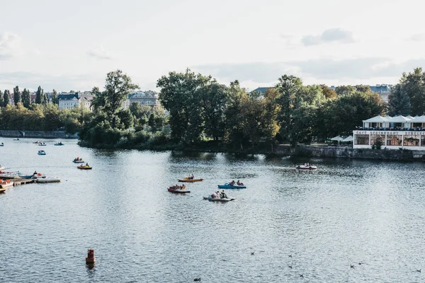 Prague Czech Republic August 2018 Paddle Boats Vltava River Prague — Stock Photo, Image