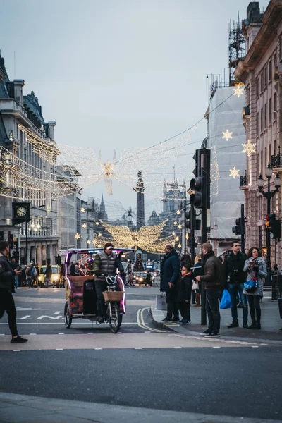 London Wielka Brytania Stycznia 2019 Riksza Drodze Piccadilly Circus Motion — Zdjęcie stockowe