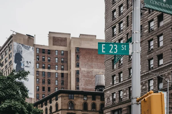 Nova York Eua Maio 2018 Nome Rua Placas Estrada Poste — Fotografia de Stock