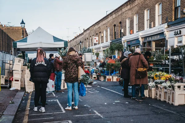 London February 2019 People Walking Market Stalls Columbia Road Flower — Stock Photo, Image