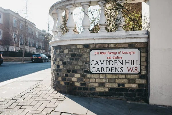 Letrero de nombre de calle Campden Hill Gardens, Kensington y Chelsea, L — Foto de Stock