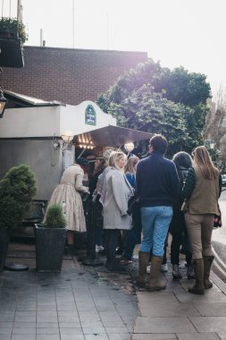 La Creperie de Hampstead Hampstead'da, Londra için queuing insanlar