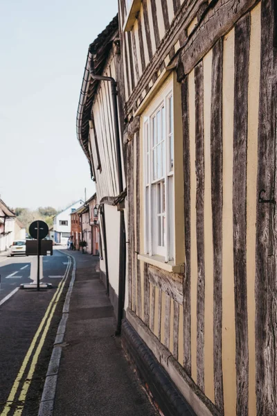 Case medievali colorate a graticcio a Lavenham, Suf — Foto Stock