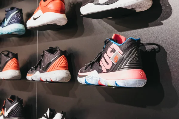 scarpe da basket kyrie
