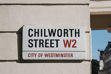 Chilworth Street bir duvarda Sokak adı işareti, Londra, İngiltere.