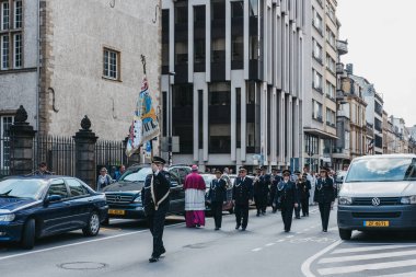 Lüksemburg, Lüksemburg 'da bir sokakta yürüyüş bandosu.