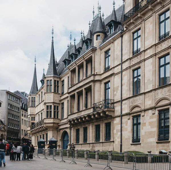 stock image People walking past the exterior of Chamber of Deputies, Luxembo