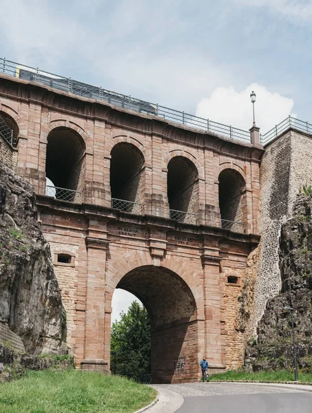 Pont du Chateau ("Most Zamkowy") w Luksemburgu, Luksemburg — Zdjęcie stockowe