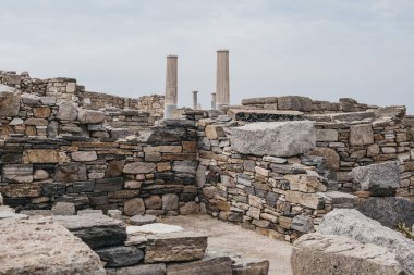 Yunanistan 'ın Delos adasındaki harabeler.