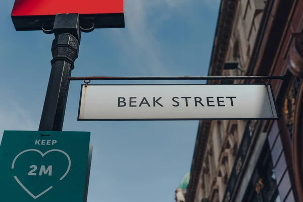 Londýn Velká Británie Června 2020 Směrová Značka Ulici Beak Street — Stock fotografie