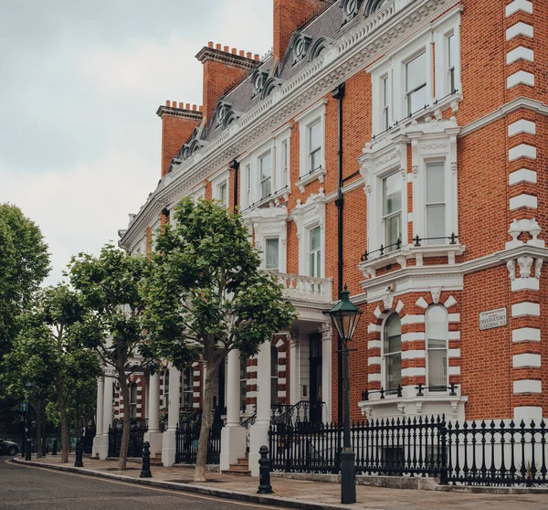 Londres Reino Unido Junho 2020 Fila Casas Tradicionais Com Banquetes — Fotografia de Stock