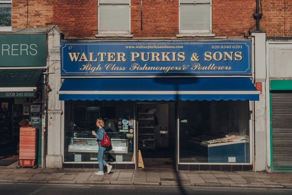 London August 2020 Facade Walter Purkis Sons Fishmongers Crouch End — Stock Photo, Image