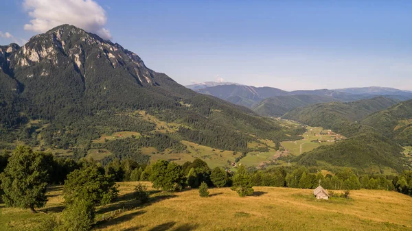 Krajobraz Górski Górach Piatra Craiului Rumunia — Zdjęcie stockowe