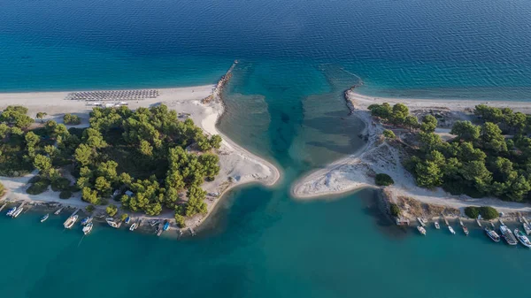 カッサンドラ半島 Glarokavos ビーチの眺め ハルキディキ ギリシャ — ストック写真
