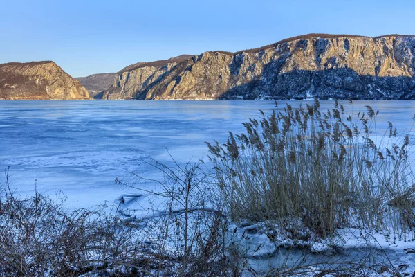 Зимний Пейзаж Дунайских Ущельях Румыния — стоковое фото