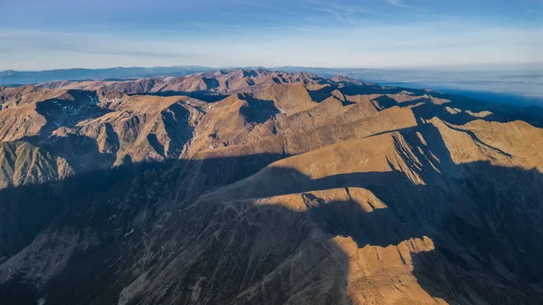 Paisaje Montaña Las Montañas Fagaras Rumania Vista Aérea —  Fotos de Stock