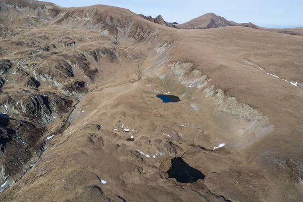 Lago Geamanu de Jos y Lago Geamanu de Sus en las Montañas Fagaras —  Fotos de Stock