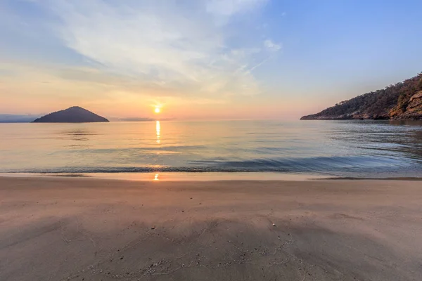 Paradise beach at sunrise. Greece — Stock Photo, Image