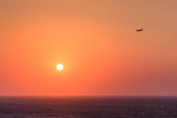 Sol uppgång till sjöss, Grekland — Stockfoto