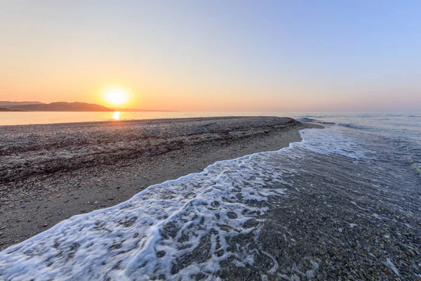 Wschód Słońca w Possidi Cape Beach, Grecja — Zdjęcie stockowe
