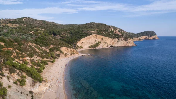 Spiaggia selvaggia nell "isola di Thassos — Foto Stock