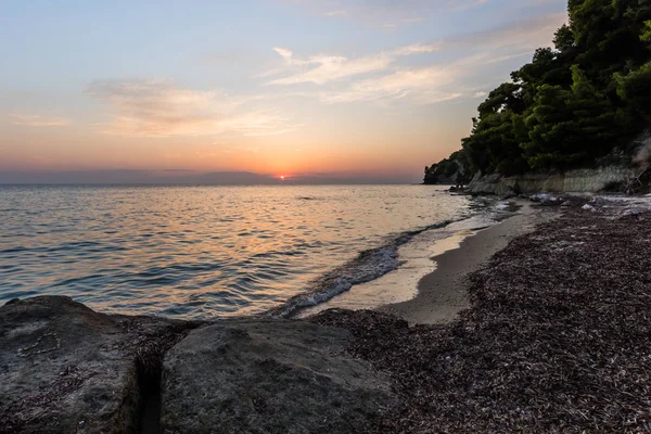 Plaży na półwyspie Kassandra. Halkidiki, Grecja — Zdjęcie stockowe