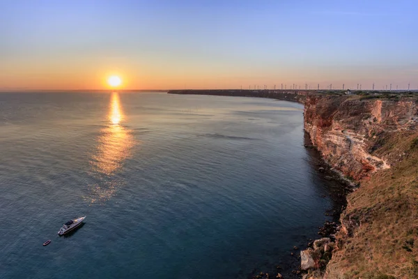 Puesta de sol desde el cabo Kaliakra en la costa del Mar Negro, Bulgaria —  Fotos de Stock