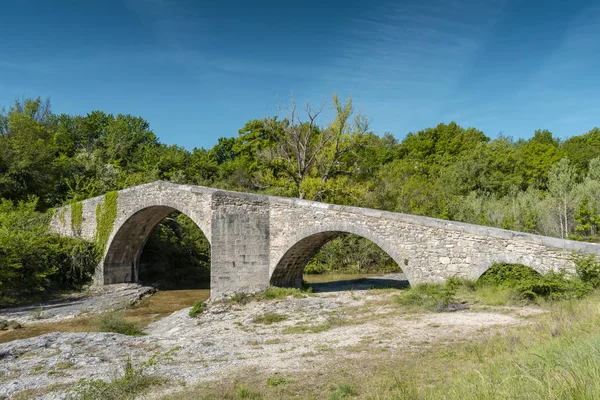 Pont sur la Laye Köprüsü