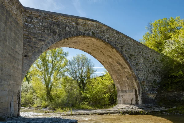 Ponte Pont sur la Laye — Foto Stock