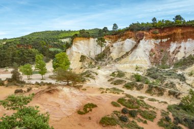 Colorado Provencal 'ın mercan kayaları