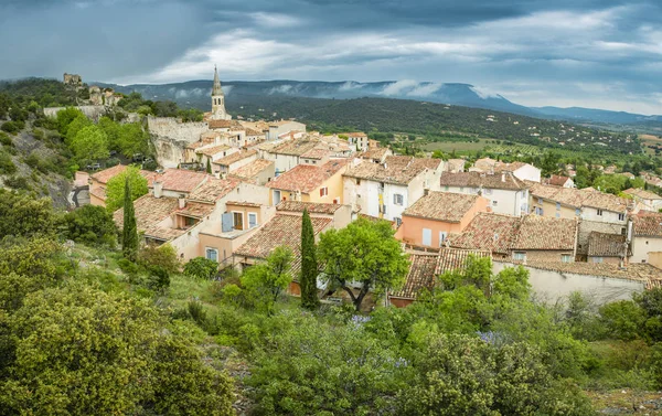Saint-Saturnin-lès-Apt Köyü 