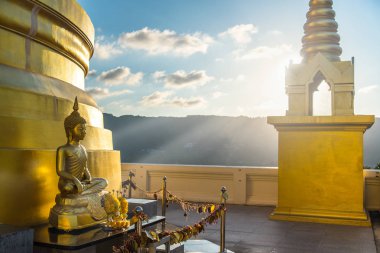 Budist tapınağı Wat Khao Hua Jook Pagoda. Samui, Tayland.