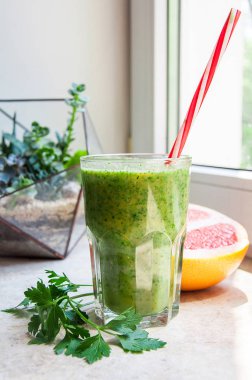 Greyfurt ile Yeşil Smoothies